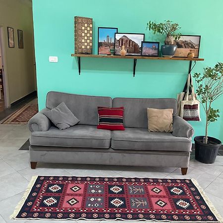 Darna Hostel Amman Esterno foto